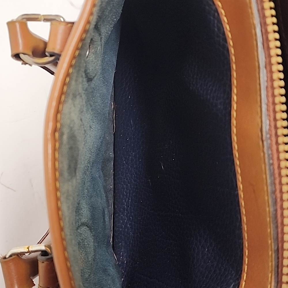 Dooney & Bourke Vintage Navy Blue and Tan Quality Leather Satchel Doctors Bag - Picture 6 of 15